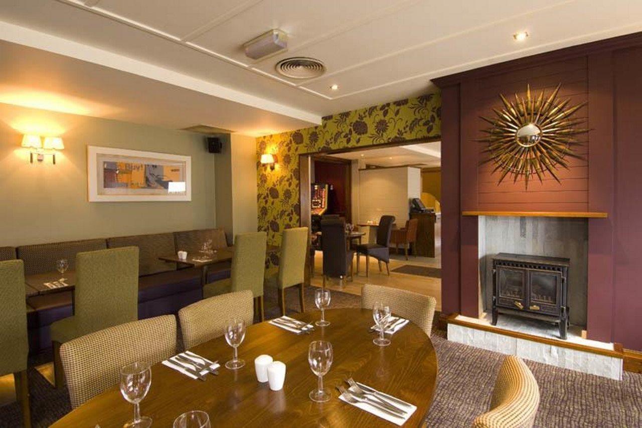 Premier Inn Manchester City Centre エクステリア 写真