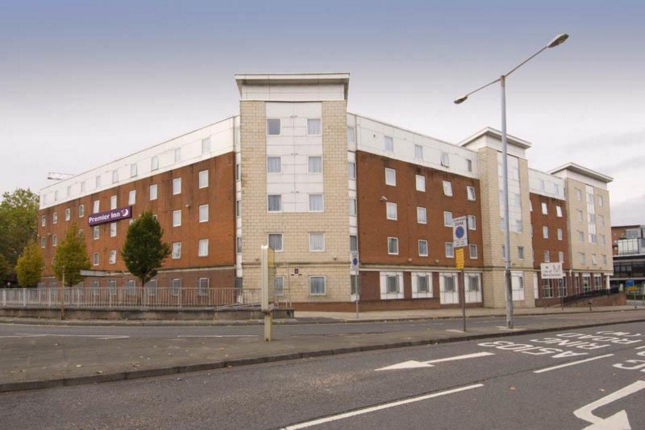 Premier Inn Manchester City Centre エクステリア 写真