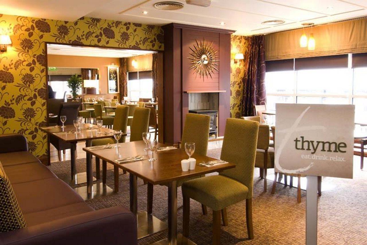 Premier Inn Manchester City Centre エクステリア 写真