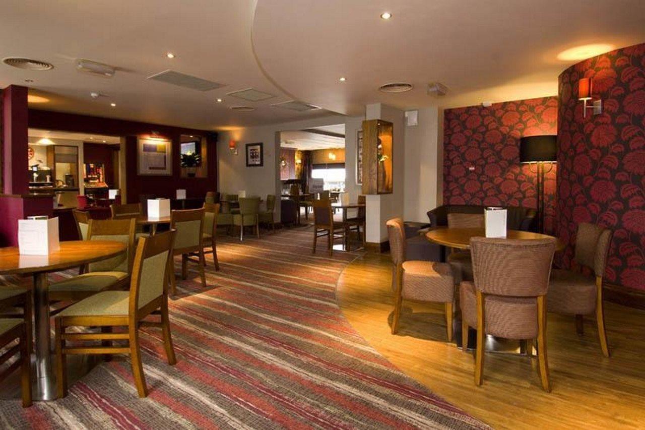 Premier Inn Manchester City Centre エクステリア 写真